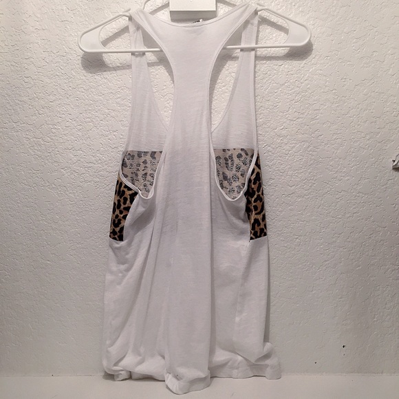 PINK Tank - Picture 3 of 3