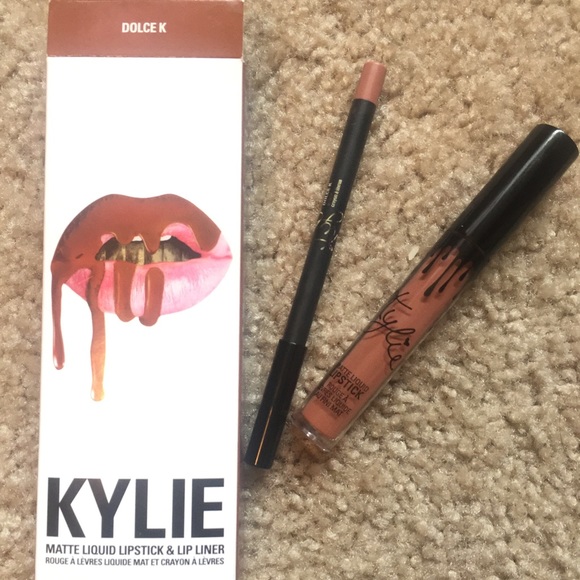 Authentic 💯% Kylie Lip Kit in Dolce K!