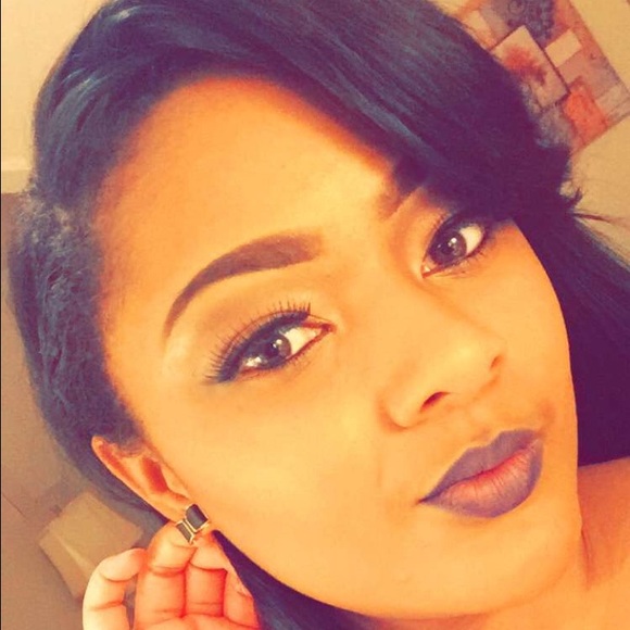 Meet your Posher, Kentashia