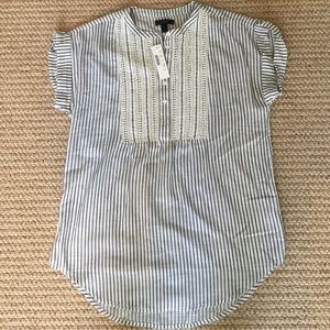 NWT J.Crew short sleeve top. Perfect for summer!