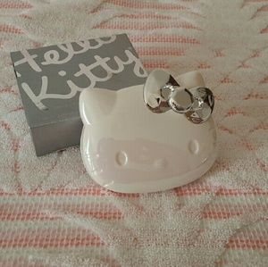 Sephora Hello Kitty happy fun say hello palette