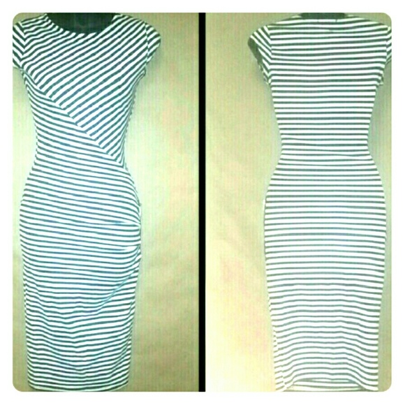 Sexy body con draped midi pinup dress. S