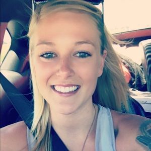 Meet your Posher, Shea