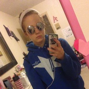 Meet your Posher, Allison