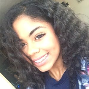 Meet your Posher, Gabriela