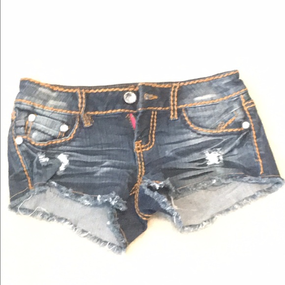 Shorts - Picture 1 of 2