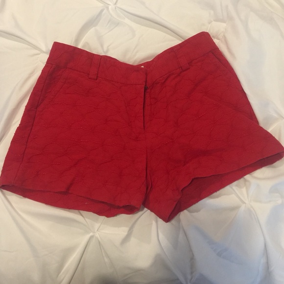 Vineyard vines red shorts