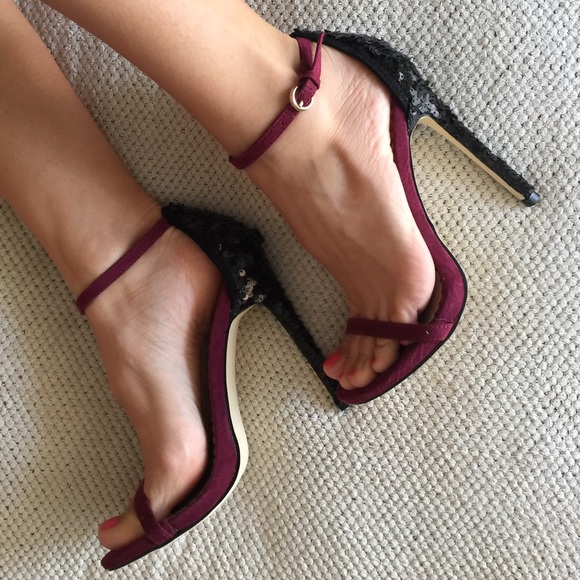 Brand new heeled sandals. Size 7