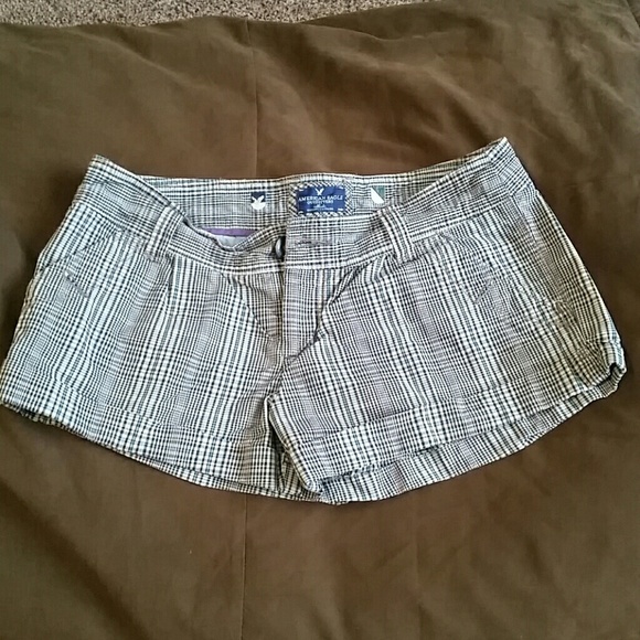 American Eagle plaid shorts