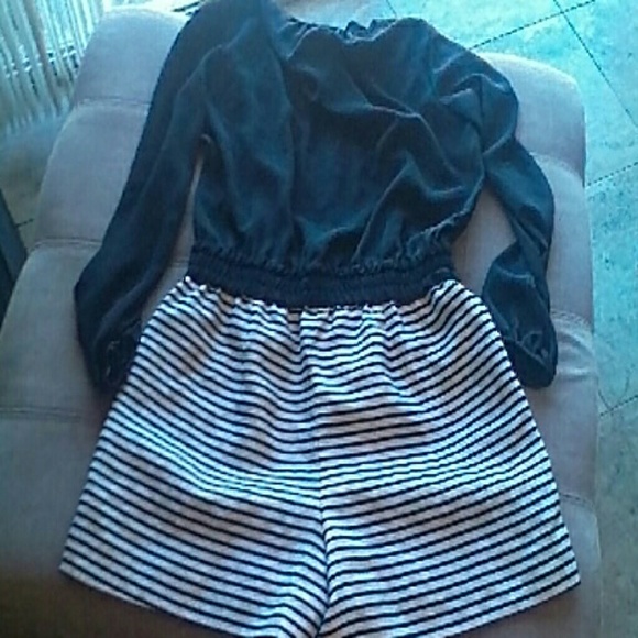 ANN TAYLOR LOFT ROMPER BLACK/WHITE SIZE O PETITE - Picture 4 of 4