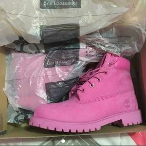 Womans timberland boots PENDING