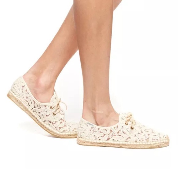 Soludos NIB white lace up espadrilles sneakers - Picture 2 of 2