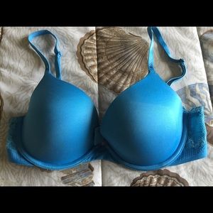 Victoria secret biofit Demi uplift bra
