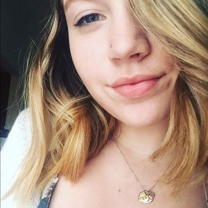 Meet your Posher, Julianna