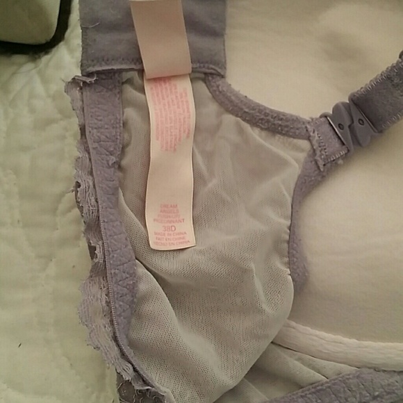 Bras - Picture 3 of 4