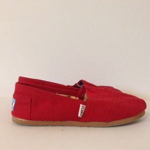 Red TOMS
