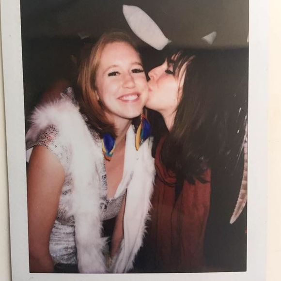 Meet your Posher, Emily - Picture 1 of 1