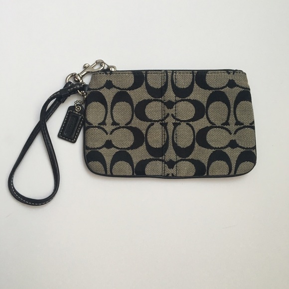 Coach Handbags - // C o a c h • W r i s t l e t