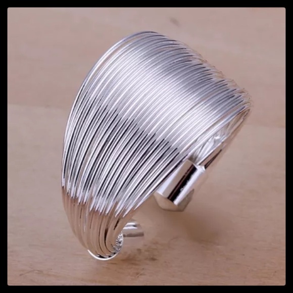 Silver Ring OS - Picture 2 of 4