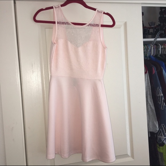 H&M blush lace dress - Picture 1 of 4