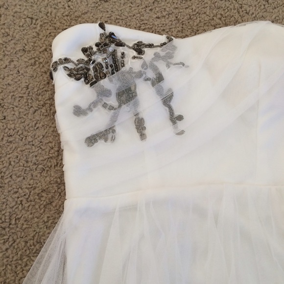 Ivory dress - Picture 1 of 4