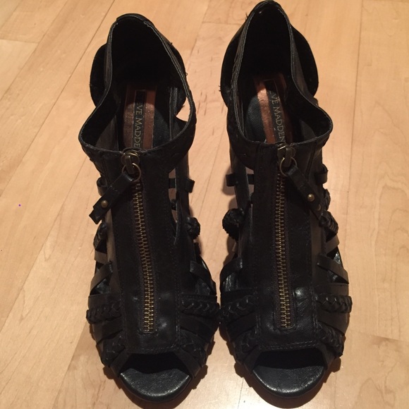 Heels - Picture 1 of 3