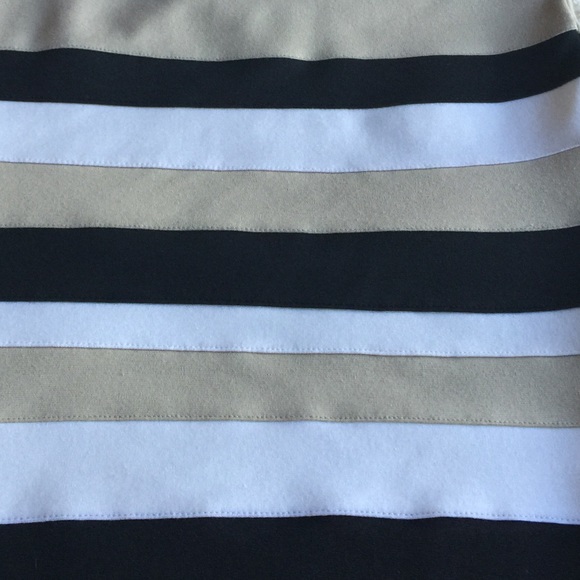 Maurice's stripe stretch pencil skirt. Sz.XS - Picture 3 of 4
