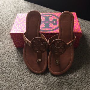 Tory burch sandals