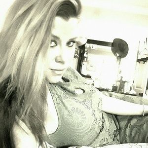 Meet your Posher, Isley