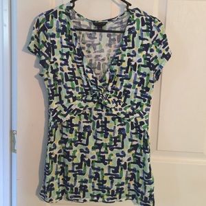 Banana Republic v-neck tee