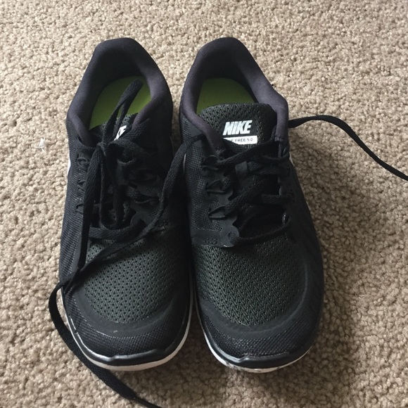 Nike free runs 5.0