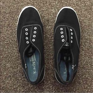 Size 9 Black Keds