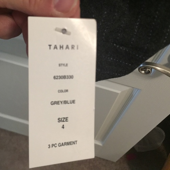 3 piece beautiful winter suit - Picture 3 of 3