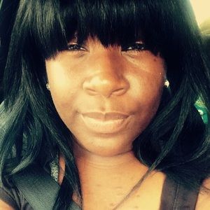 Meet your Posher, Roneisha