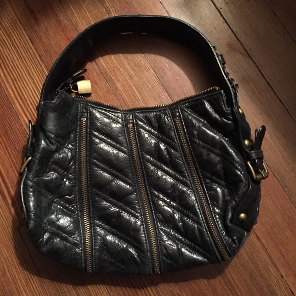 Betsey Johnson Black Leather Zipper Purse - Picture 4 of 6