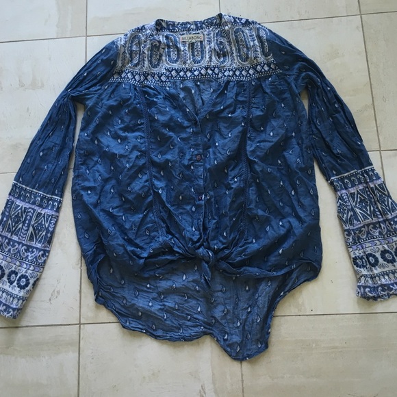 Billabong Button Down Bell Sleeve