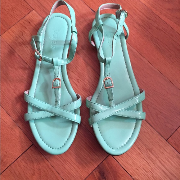 Beautiful mint green sandals gently used