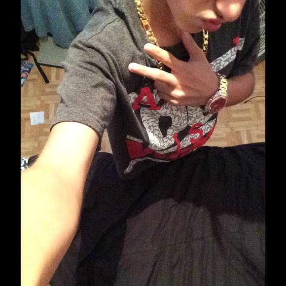 Meet your Posher, Alex - Picture 1 of 1