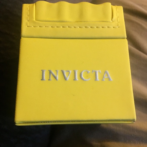 Invicta - Picture 3 of 3