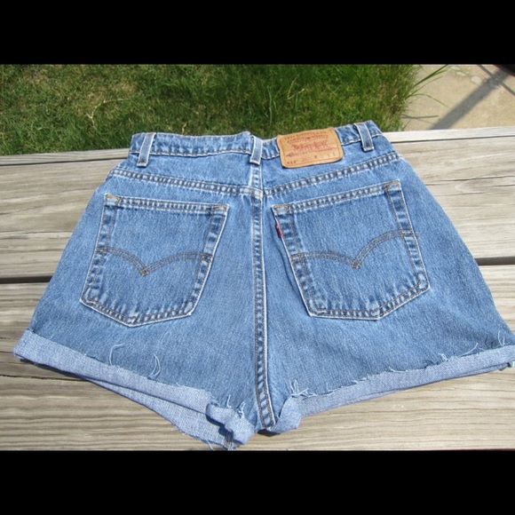 vintage LEVI shorts