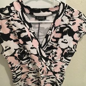 Bebe Floral Wrap Top🌸