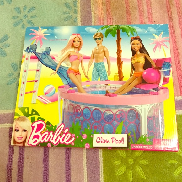 Barbie glam pool!