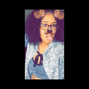 Meet your Posher, Malia