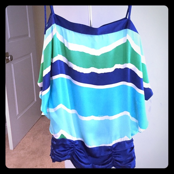 Gorgeous gorgeous gorgeous Bebe summer top!!!