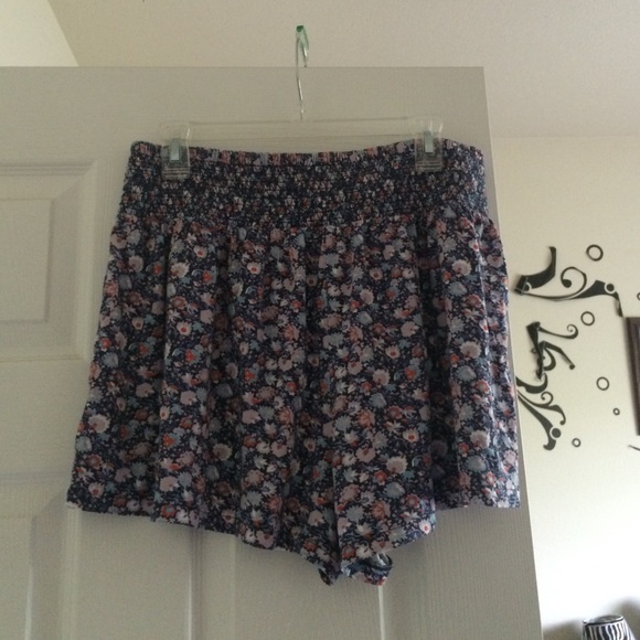 Floral print shorts