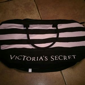 Victoria's Secret  expandable bag new with tag