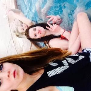 Meet your Posher, Felicity