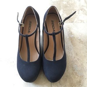Black Wedged Heels