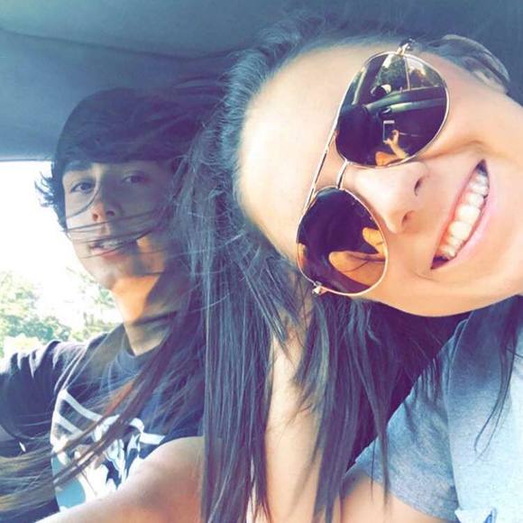 Meet your Posher, Elisa - Picture 1 of 1