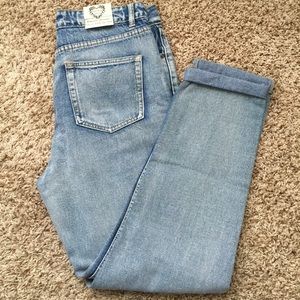 Boohoo destroyed boyfriend jeans